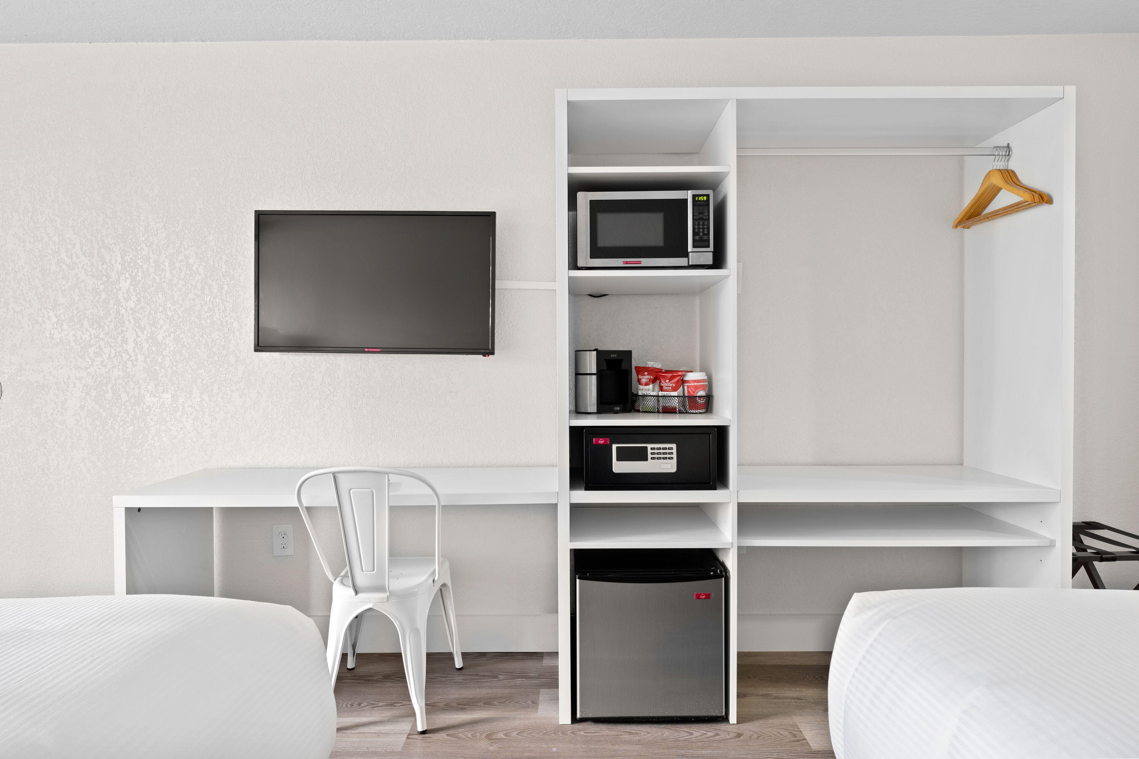 Developer Inn Maingate, A Baymont By Wyndham Кисими Екстериор снимка
